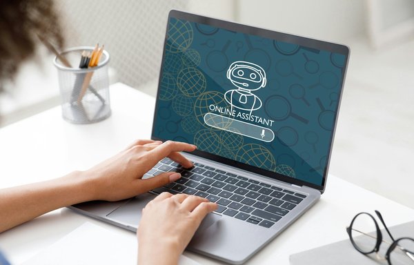 Paid vs. free chatbots: which to choose